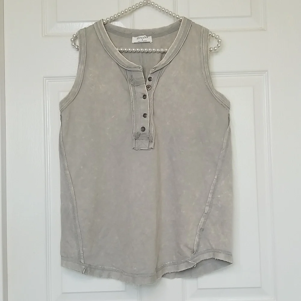 Zenana Half Button Raw Edge Washed Sleeveless Henley Top Light Olive Green - Picture 3 of 10